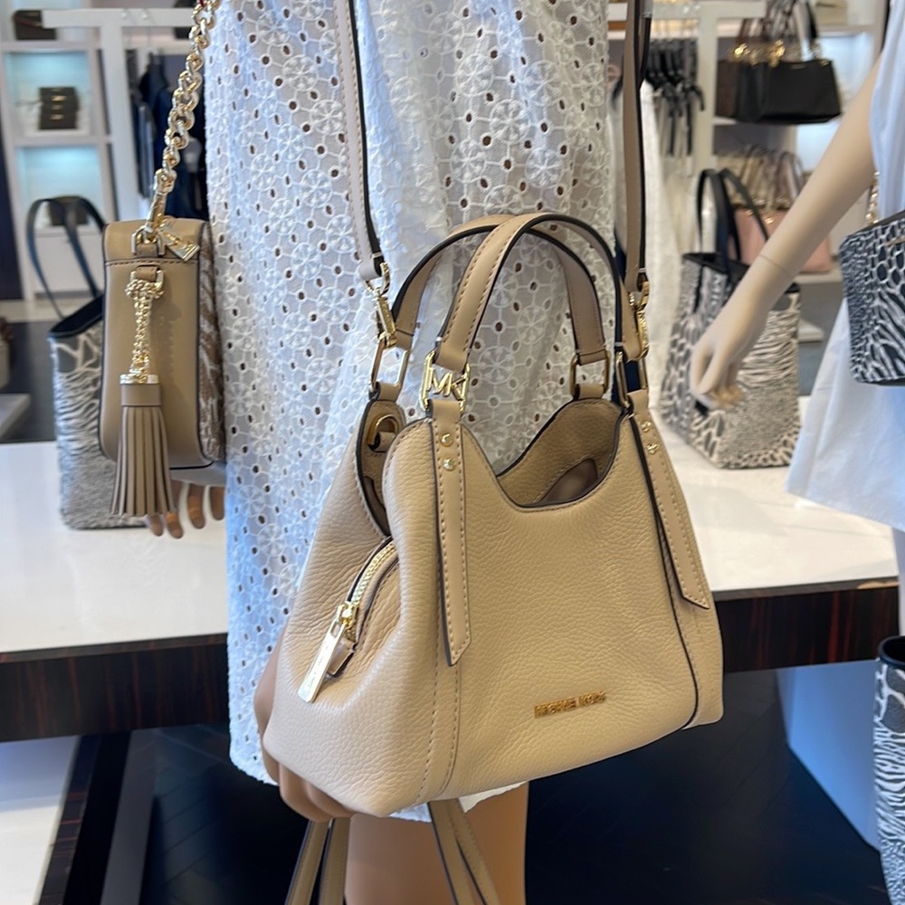 Michael Kors Women's Arlo Small Pebbled Leather Crossbody Bag Buff
NWT - Picture 11 of 16
